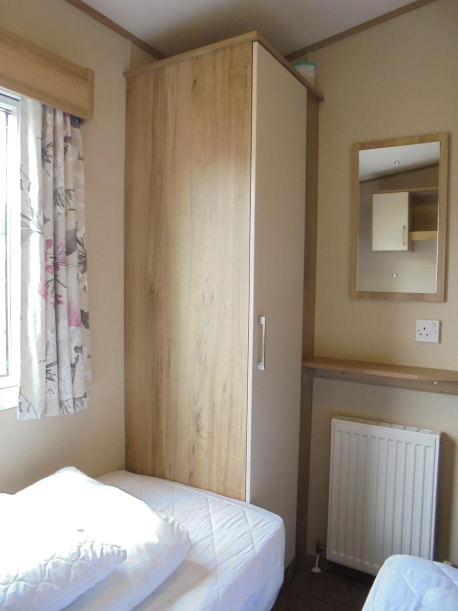 Haven Richmond : Oakley:- 6 Berth Heated