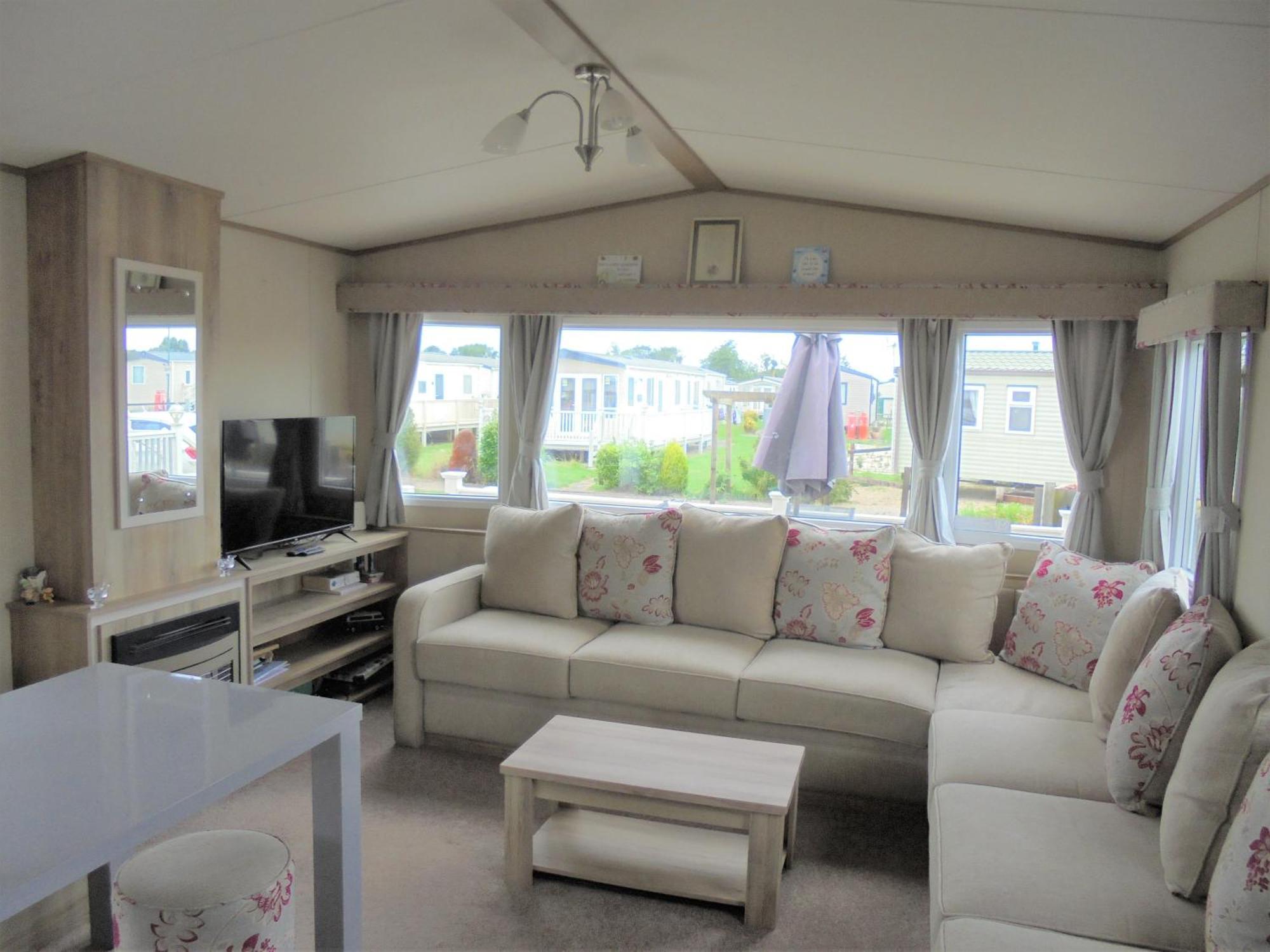 Apartment Haven Richmond : Oakley:- 6 Berth Heated